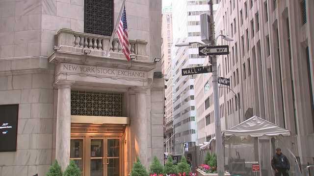 【市況】NYダウ 一時500ドル超値下がり　トランプ大統領による関税引き上げ発表など受け